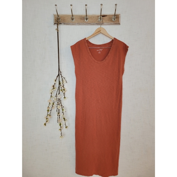 Universal Thread Dresses & Skirts - Boho Sleeveless Orange Knit Dress - Size M